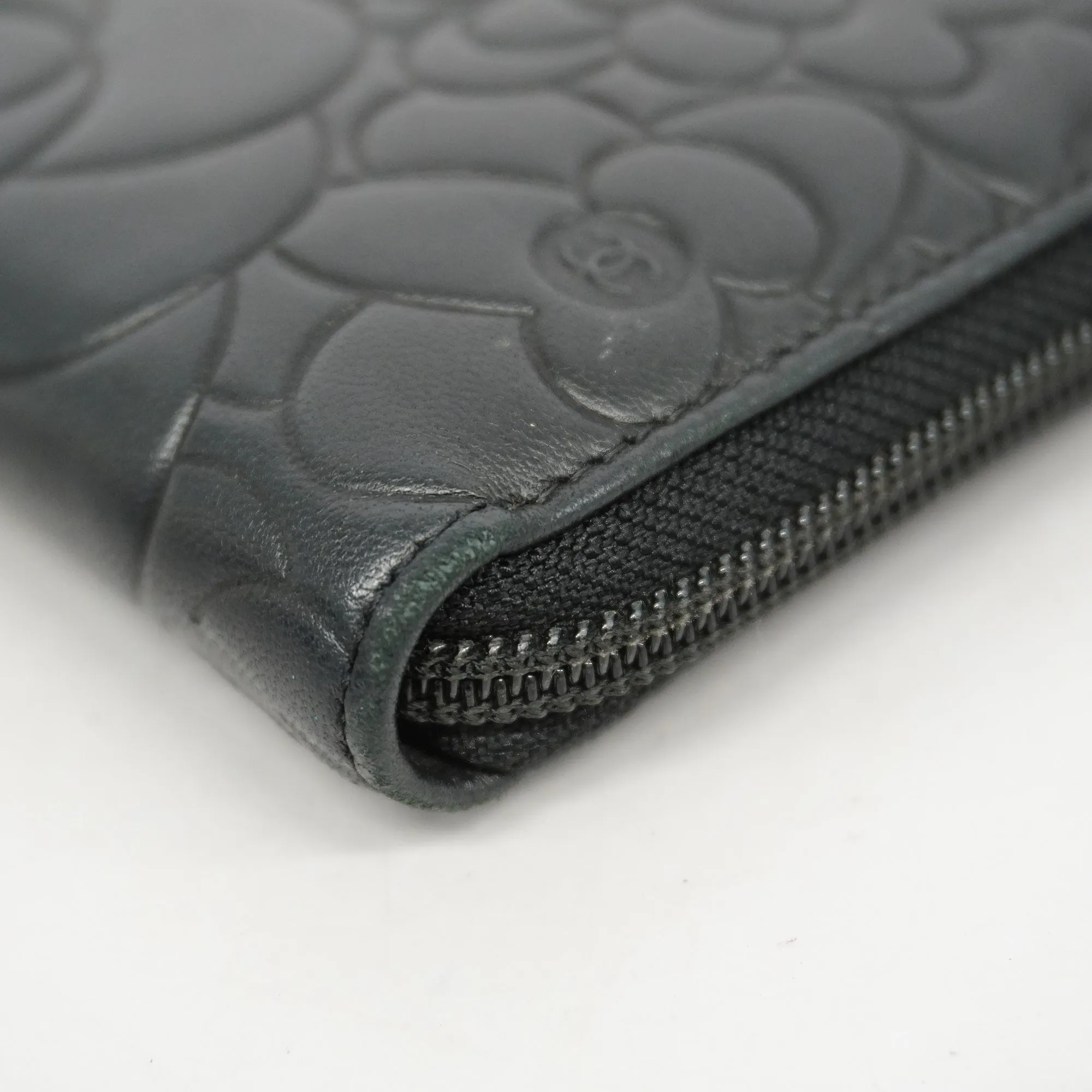 Chanel  Camellia Long Wallet [bi-fold] Gold Hardware Women's Lambskin Black