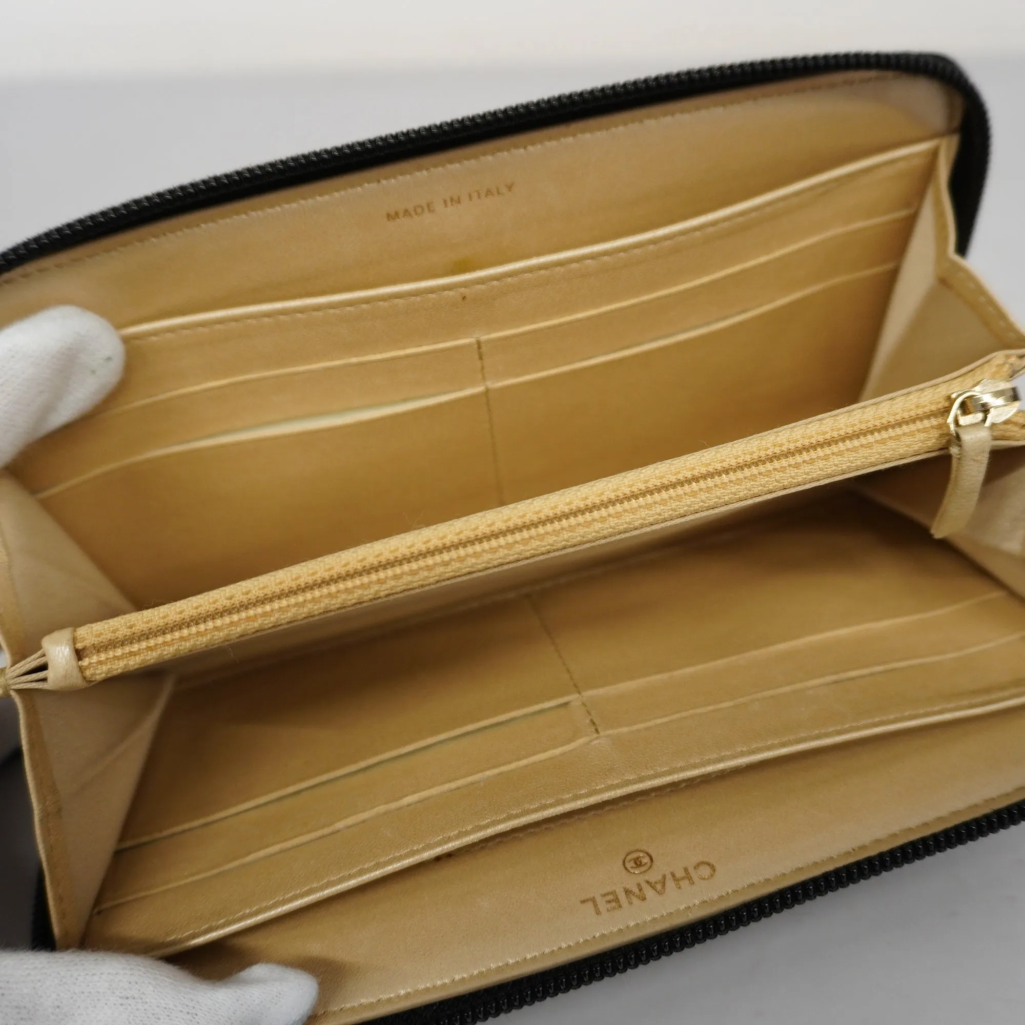 Chanel  Camellia Long Wallet [bi-fold] Gold Hardware Women's Lambskin Black