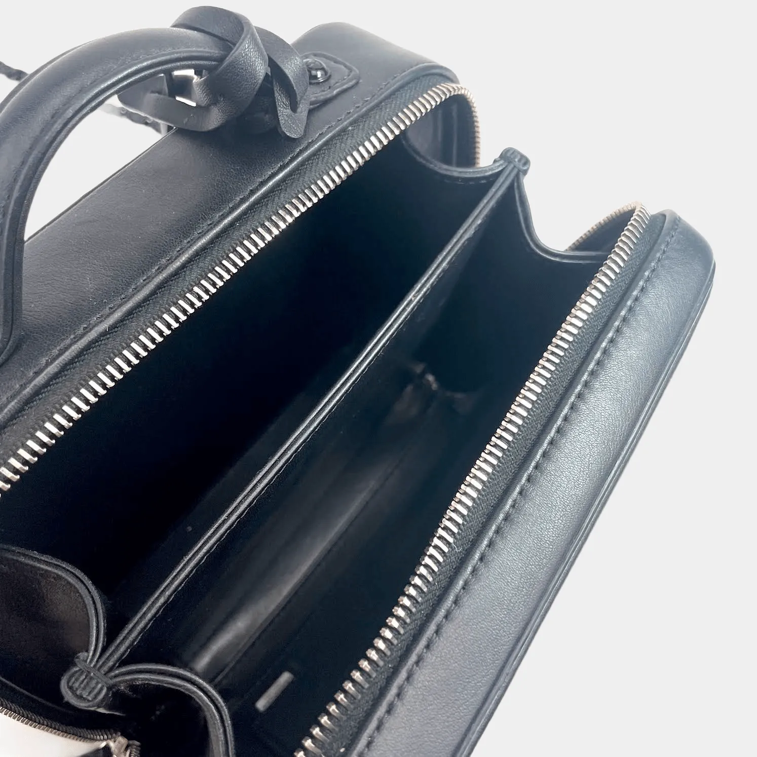 Chanel Incognito CC Filigree Vanity Lambskin Shoulder Bag So Black