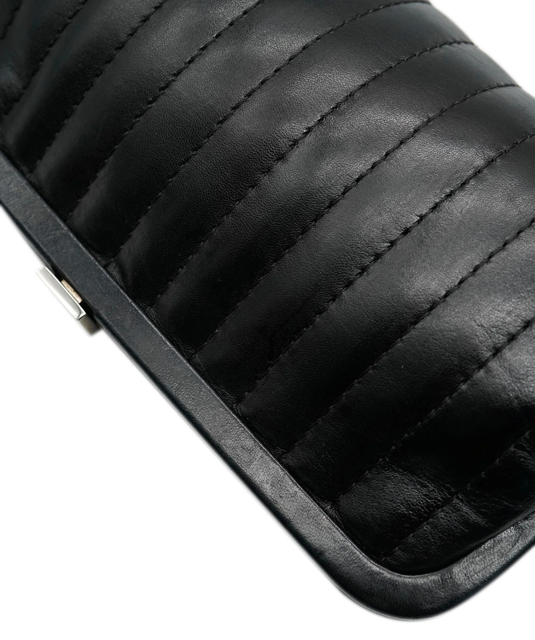 Chanel Kisslock Vertical Lambskin Clutch with CC lock  ALC0874