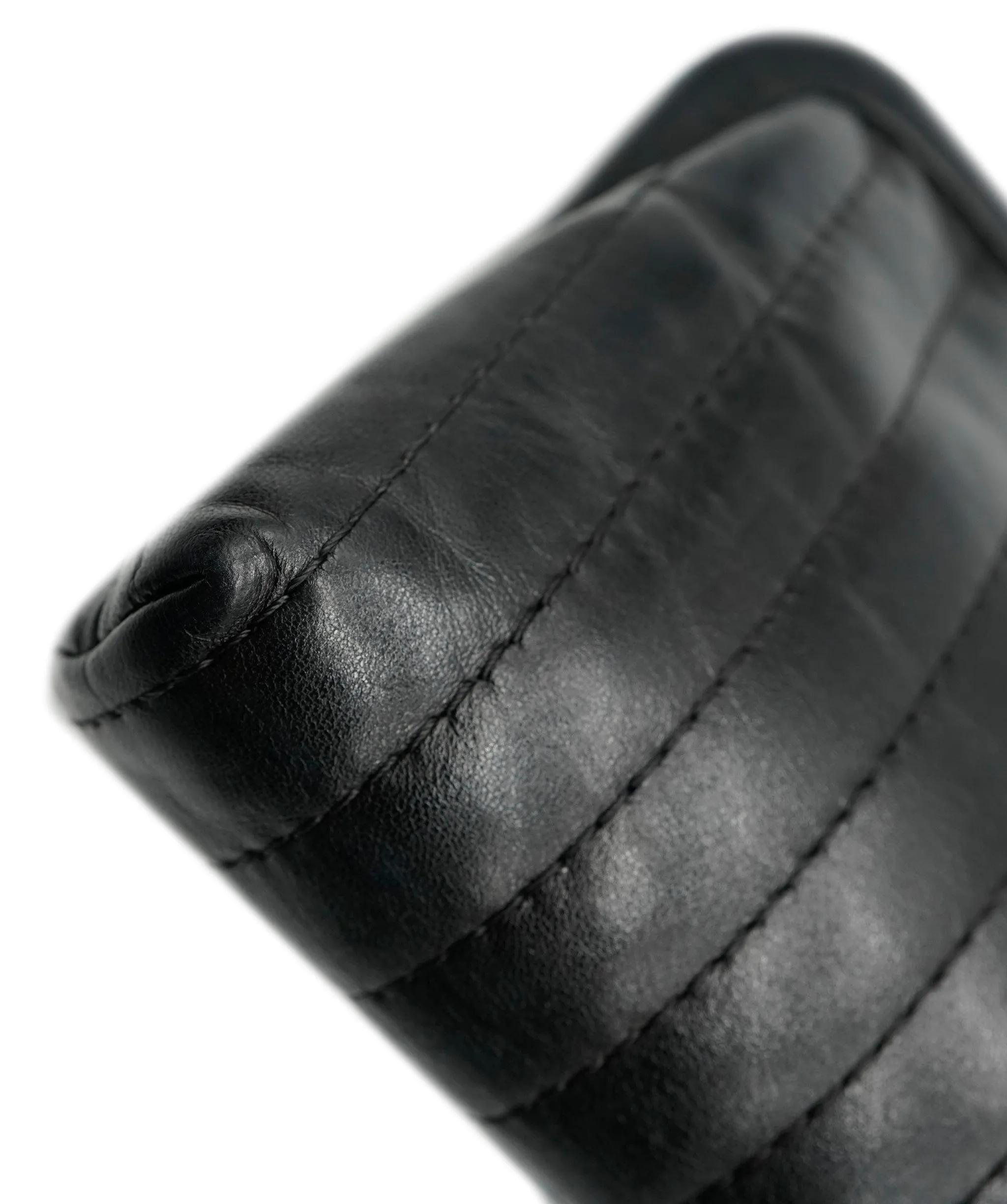 Chanel Kisslock Vertical Lambskin Clutch with CC lock  ALC0874