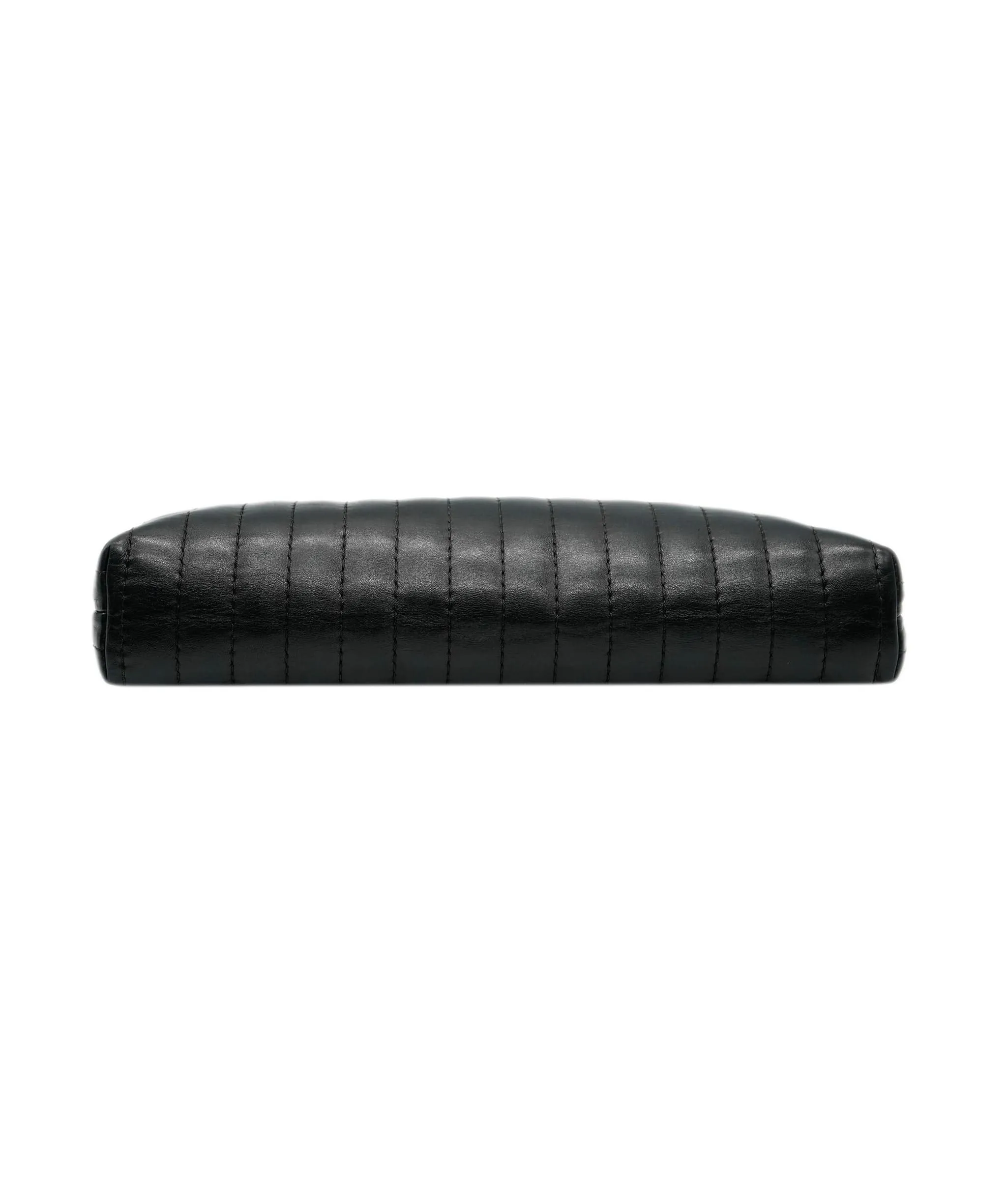 Chanel Kisslock Vertical Lambskin Clutch with CC lock  ALC0874