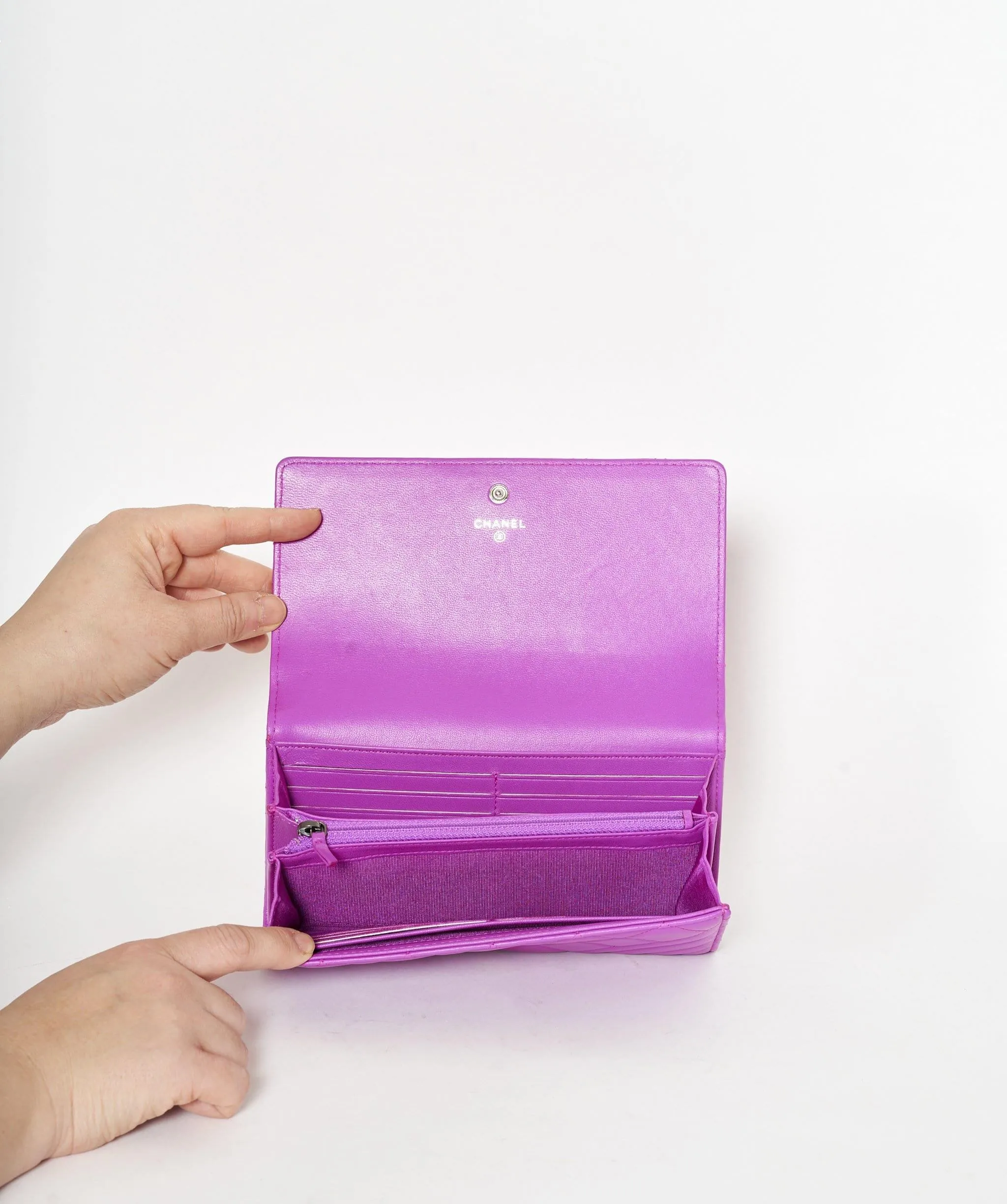 Chanel pink boy wallet