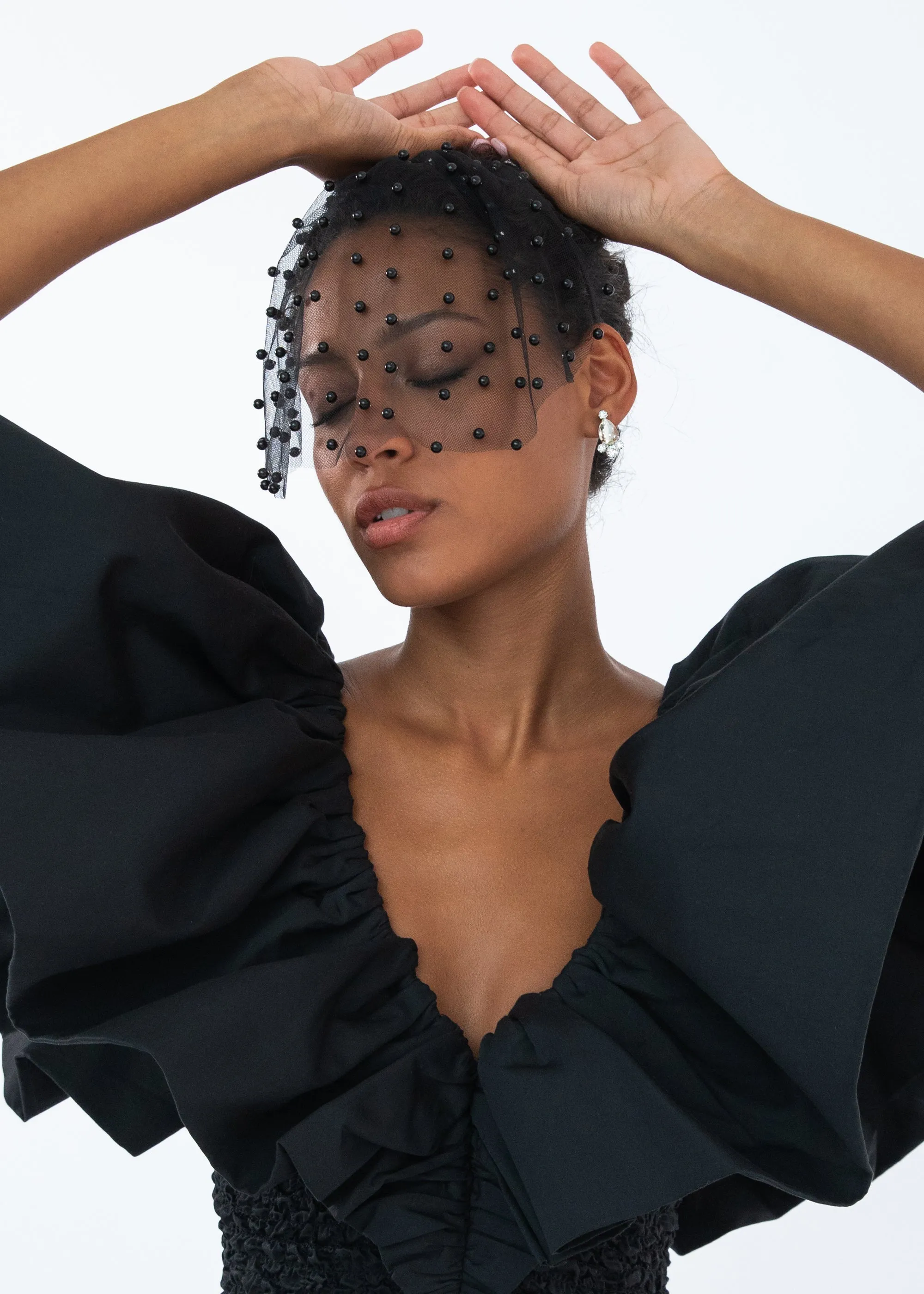 Chiara Veil -- Black Pearl