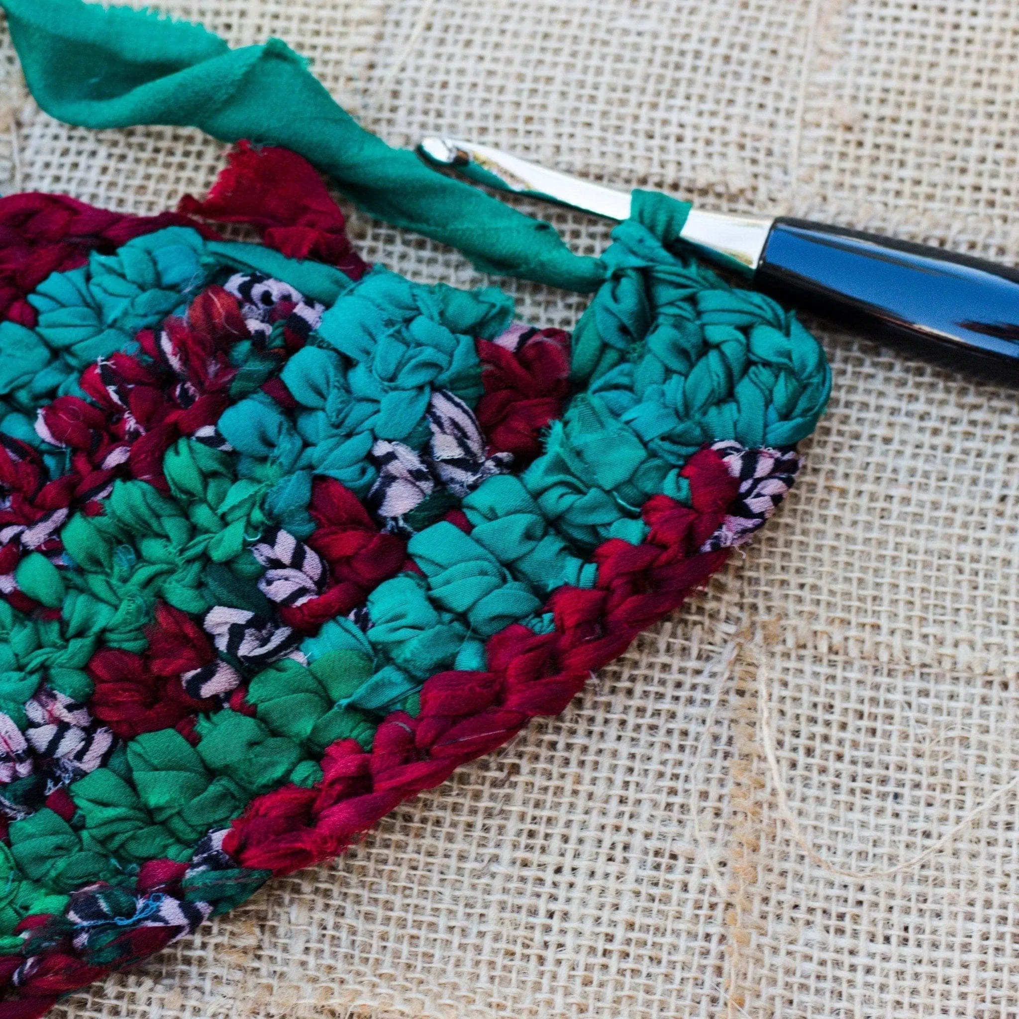 Vibrant Crochet Chiffon Clutch Kit