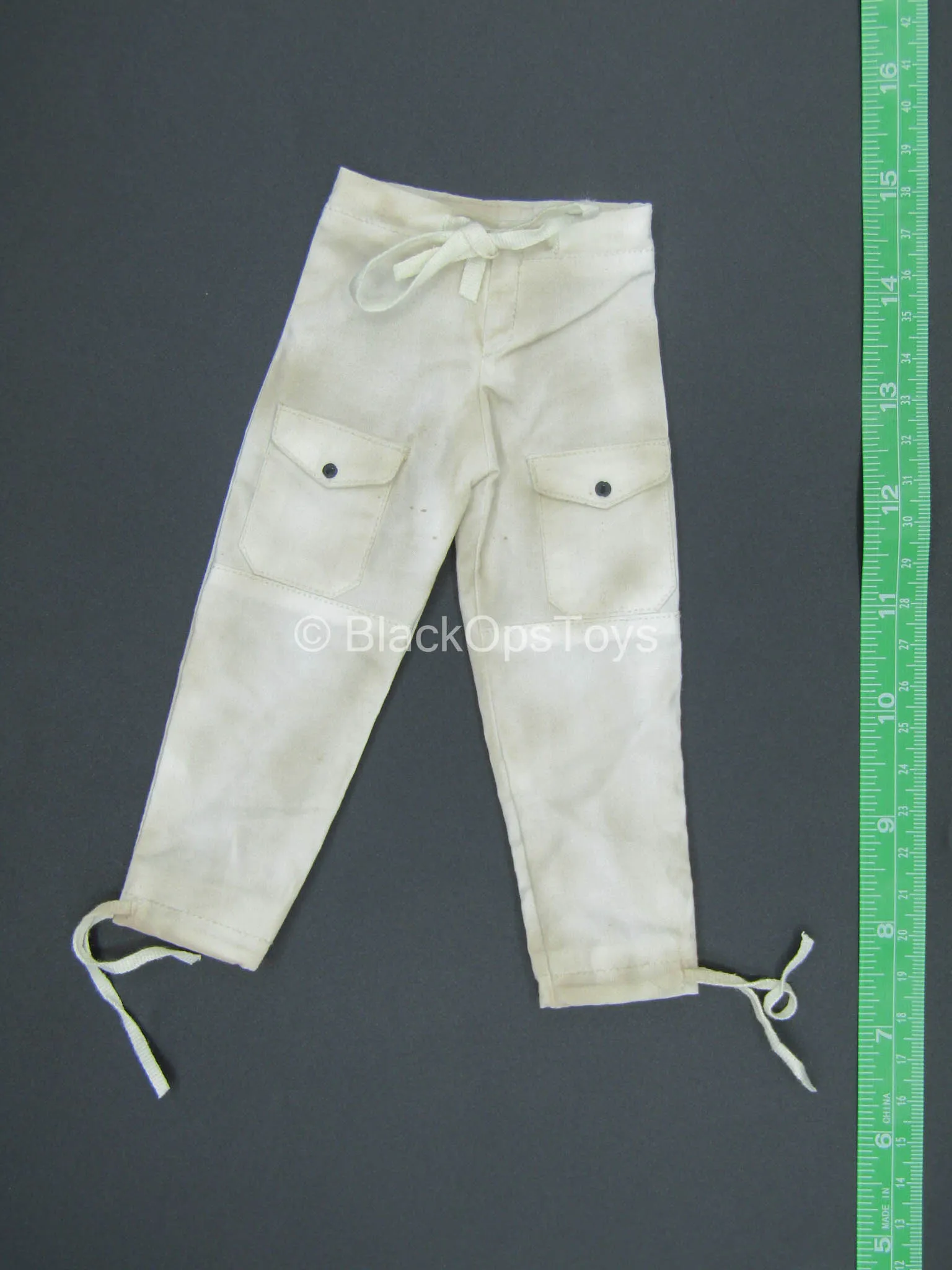 WWII - U.S. Army Infantry - Weathered White Suit Set Type 2